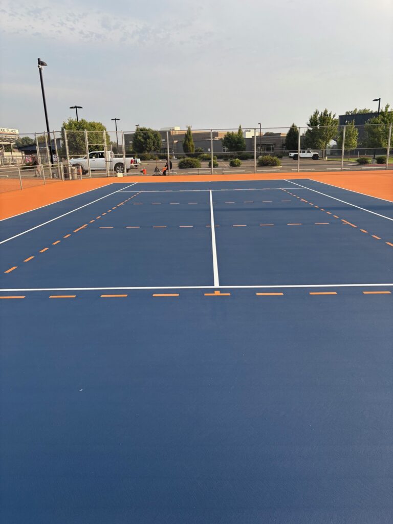 outdoor pickleball or tennis court